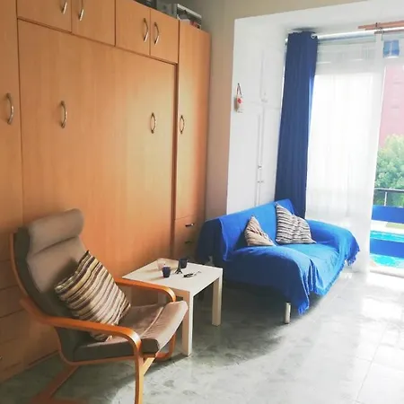 Alamos Beach Studio 托雷莫利诺斯