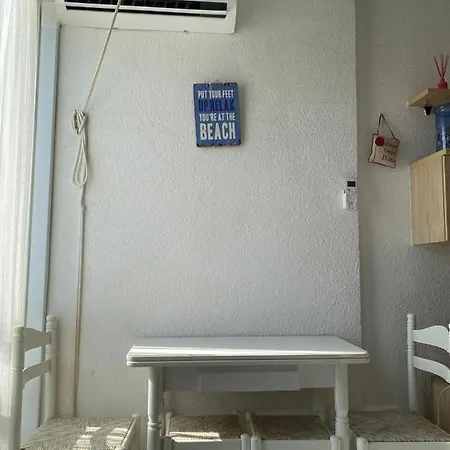 Alamos Beach Studio